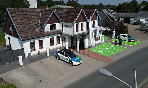 Alle Parkplätze vor dem Nordgröön Energie GmbH Bürogebäude